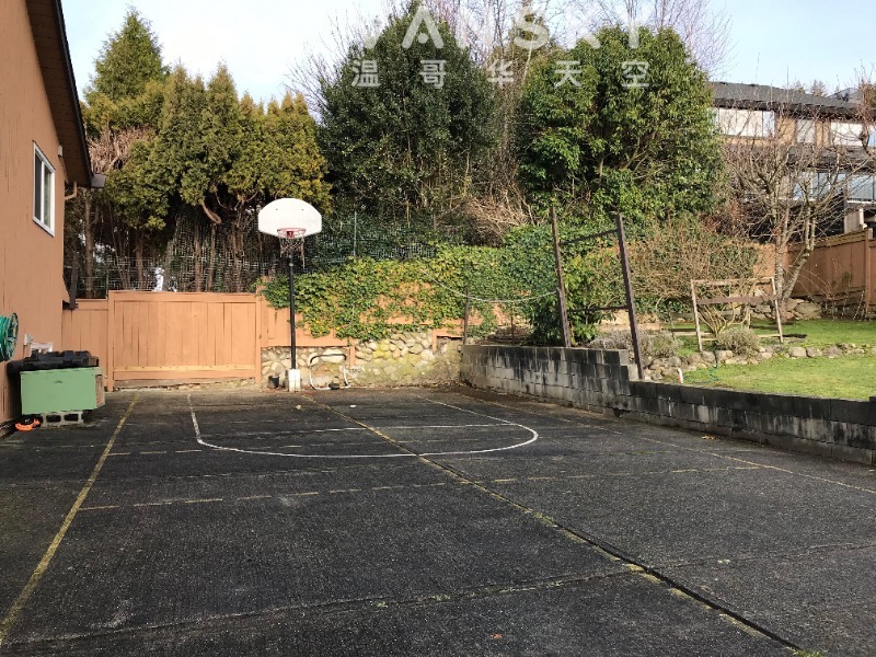 260101210320_Photo 2019 19.jpg